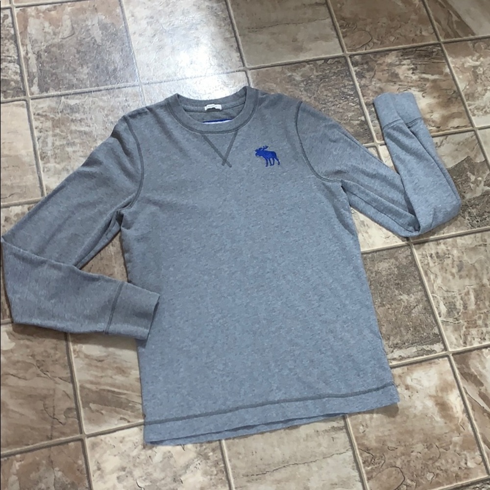 Abercrombie and Fitch large muscle long sleeve